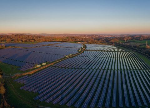 Government approves UK’s biggest solar farm (Springwell 800 MW)